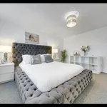 Rent 2 bedroom flat in London