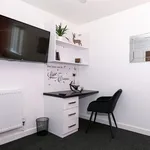 Rent 4 bedroom apartment of 55 m² in Leicester