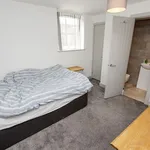 Rent 6 bedroom flat in West Midlands