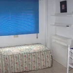 Rent 3 bedroom apartment of 110 m² in Cadiz']