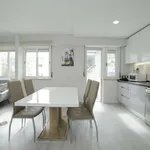 Rent 1 bedroom apartment of 200 m² in lisbon