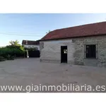 Rent 3 bedroom house of 100 m² in Salvaterra de Miño