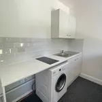 Studio to rent in Carlton Crescent, Luton LU3