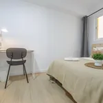 Rent 7 bedroom apartment in Valencia