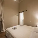 Rent 2 bedroom apartment of 100 m² in Florence