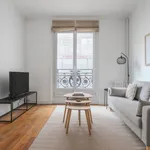 Rent 1 bedroom apartment of 549 m² in Paris