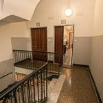 Rent 5 bedroom apartment of 100 m² in Genoa