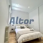 Rent 3 bedroom apartment of 155 m² in Madrid