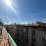 Affitto 3 camera appartamento di 101 m² in Naples