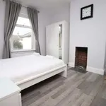 Rent 2 bedroom apartment of 775 m² in Cardiff