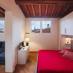 Rent 1 bedroom apartment of 56 m² in Florence