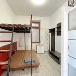 Rent 3 bedroom apartment of 90 m² in Debrecen