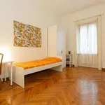 Rent a room in milan