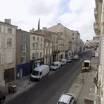 Rent 2 bedroom apartment of 36 m² in Niort