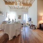 Rent 2 bedroom apartment of 89 m² in Florence