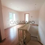 Rent 5 bedroom house of 373 m² in Leiria