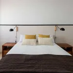 Rent a room of 150 m² in alicante