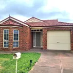 Rent 3 bedroom house in caroline-springs