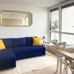 Appartement de 610 m² avec 2 chambre(s) en location à Paris