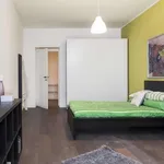 Rent a room in milan