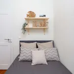 Rent a room in lisbon