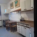 Rent 4 bedroom house of 205 m² in Peschiera Borromeo