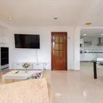 Rent 3 bedroom house of 194 m² in Valencia