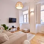 Rent 3 bedroom apartment in lisbon