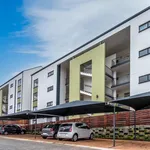 Rent 1 bedroom apartment of 32 m² in Sandton