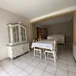 Rent 4 bedroom house of 205 m² in Morlies