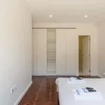 Rent 6 bedroom apartment in Porto