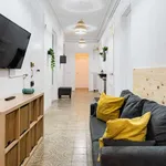 Rent a room of 230 m² in barcelona