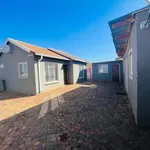 Rent 2 bedroom house of 318 m² in Soweto