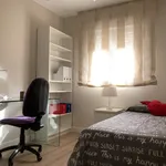 Rent a room of 120 m² in Málaga