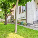 Rent 3 bedroom house of 161 m² in Garbagnate Milanese