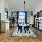 Huur 6 slaapkamer appartement van 230 m² in Brussels