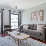 Rent 2 bedroom apartment of 115 m² in lisbon