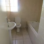 Rent 3 bedroom apartment in Roodepoort