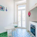 Rent 3 bedroom apartment in lisbon