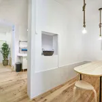 Rent a room of 150 m² in lisbon