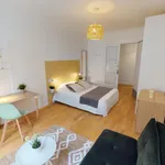  appartement avec 3 chambre(s) en location à Paris