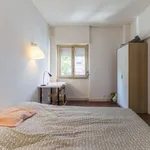 Rent a room in lisbon