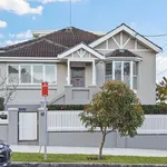 Rent 7 bedroom house in Clovelly