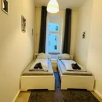 Miete 2 Schlafzimmer wohnung von 100 m² in Berlin