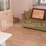 Rent 4 bedroom house of 120 m² in Trani