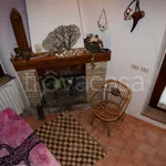 Rent 4 bedroom house of 78 m² in Vernio