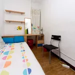 Rent a room of 90 m² in madrid