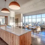 Rent 1 bedroom apartment of 582 m² in Manhattan