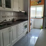 Rent 3 bedroom apartment in Porto