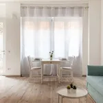 Rent 1 bedroom apartment in Milan